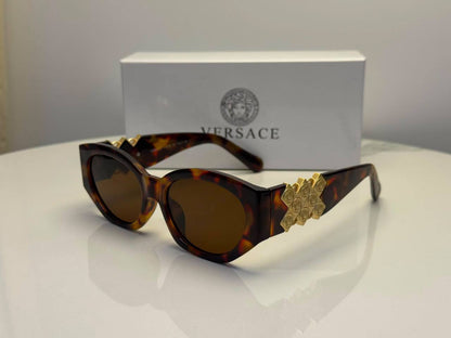 Chanel
Sunglasses 

65 dhs🇦🇪🇦🇪

Zain182
♥️♥️♥️