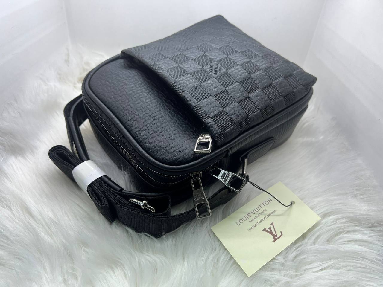 Unisex Bags
High Quality
85 dhs✅

Zain182
♥️♥️♥️