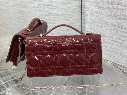 Dior My Dior Mini Bag
*Size 21 cm*
For Price 👇 WhatsApp✅
0568585901 
0507557372
0552275751 Owner Zain 👌

Zain274
♥️♥️♥️