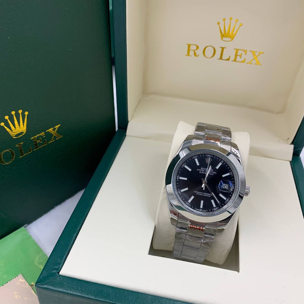 ROLEX WATCH 

WITHBOX paper bag
🎁🎁🎁

230 dhs🪙🌺
Master 

Zain40
♥️♥️♥️