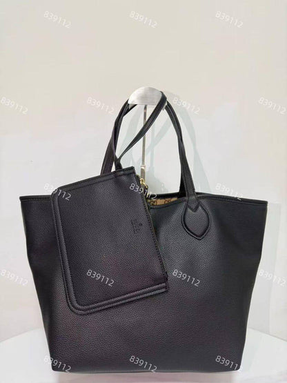 Gucci

120 dhs✅
2in1

Zain07
♥️♥️♥️