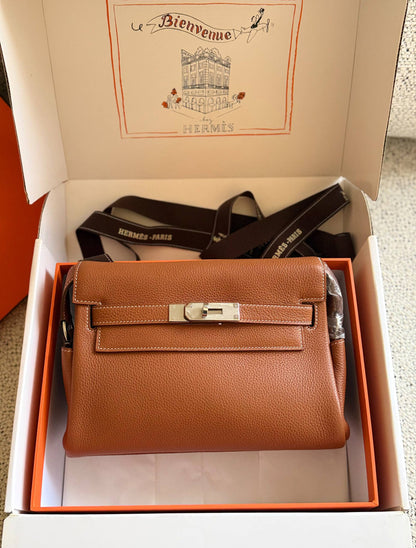 Hermes

For Price 👇 WhatsApp✅
0568585901 
0507557372
0552275751 Owner Zain 👌

Zain246
♥️♥️♥️