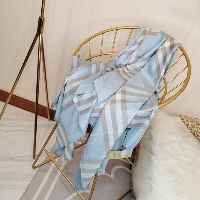 Cotton scarf 
45 dhs🪙🌨️

Zain93
♥️♥️♥️