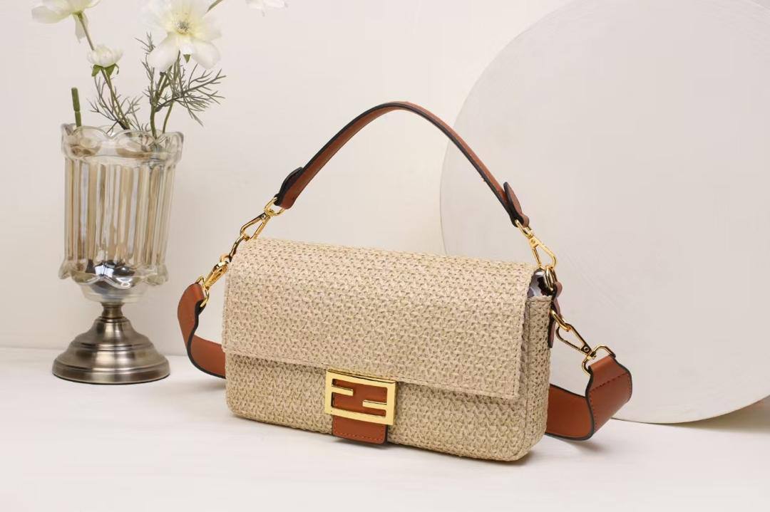 LV
90 dhs✅
high quality 

With box
🎁🎁🎁

Zain26
♥️♥️♥️