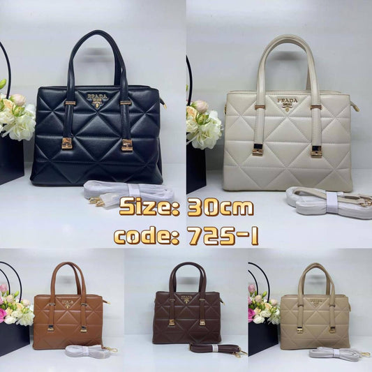 Prada 
95 dhs🪙🌨️

Zain13
♥️♥️♥️