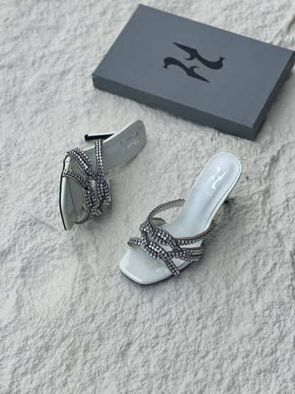 GINA 
SIZE 36 to 41
105 dhs✅

Zain21
♥️♥️♥️