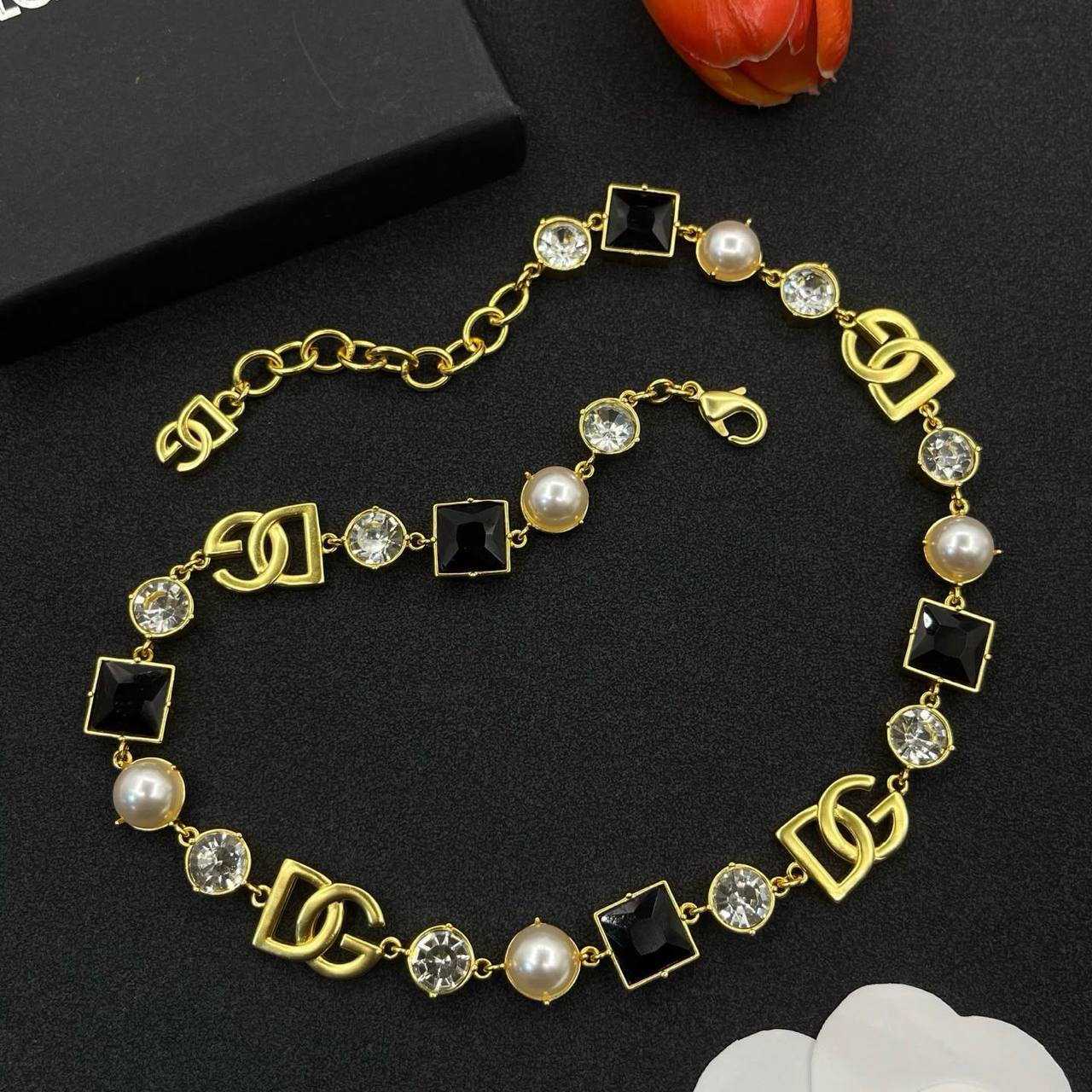 D&G set* 💐
Necklace 
Earrings 
Bracelet 
Master Quality ☘️

*170* AED normal box 📦

Zain48
♥️♥️♥️