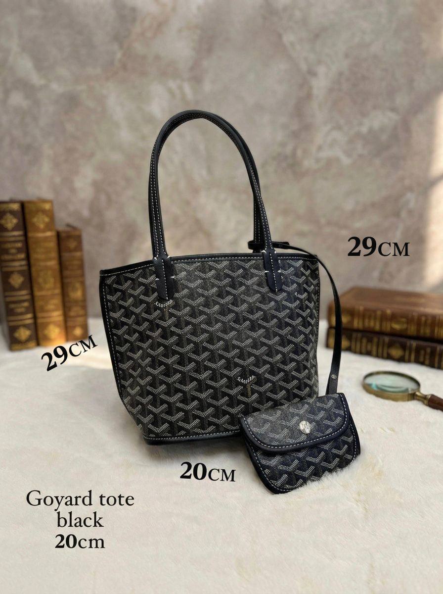 Goyard ᴍɪɴɪ ᴛᴏᴛᴇ
ʜᴀɴᴅʙᴀɢ/ᴘᴏᴜᴄʜ
ɴᴏ ʙᴏx 
ʟᴇᴀᴛʜᴇʀ
size:20ᴄᴍ
75 dhs✅

Zain56
♥️♥️♥️