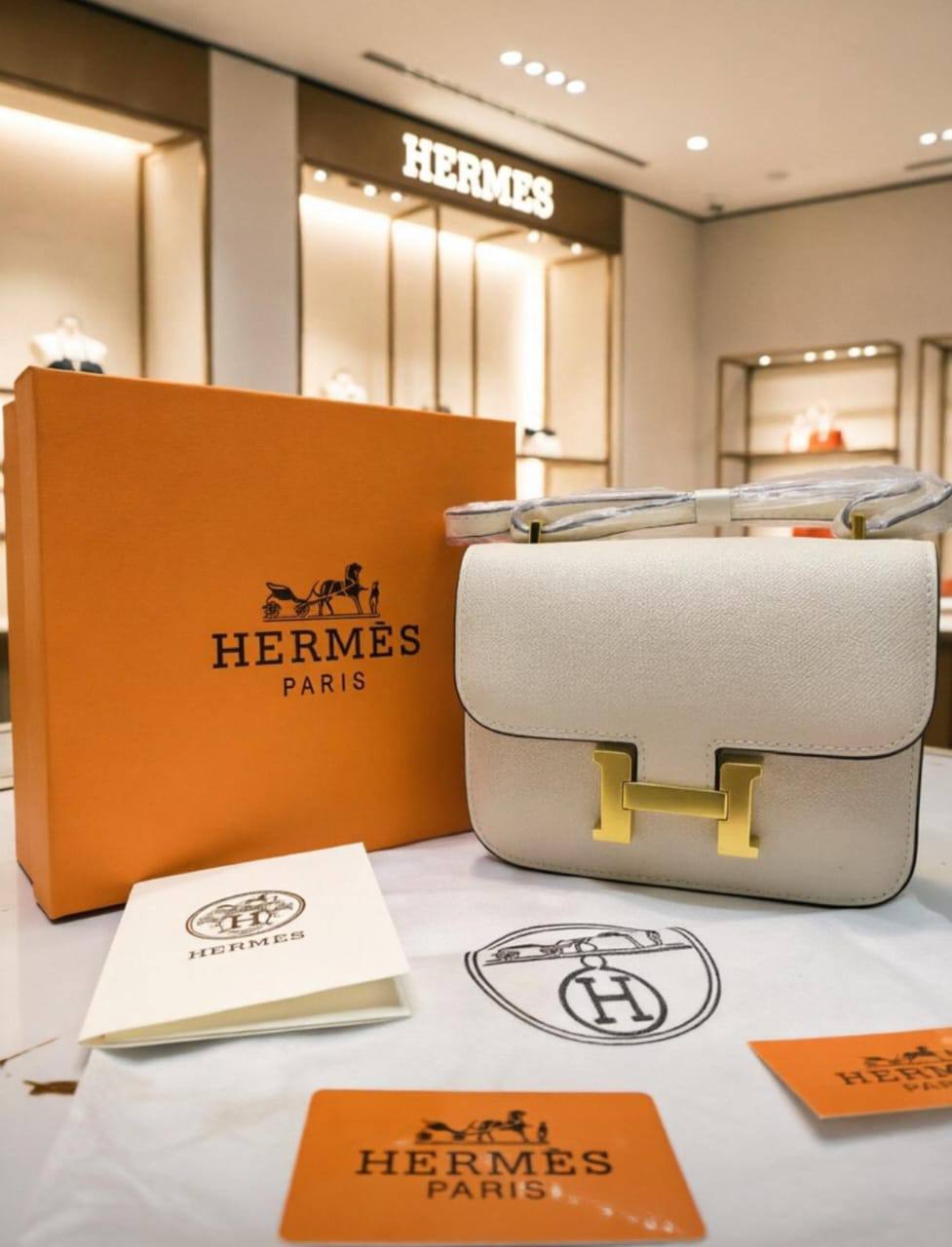 Hermes
105 dhs💓
with box
Size：19cm

Zain07
♥️♥️♥️