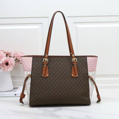 Mk  
size:33×27×14 
100 dhs✅

Zain114
♥️♥️♥️