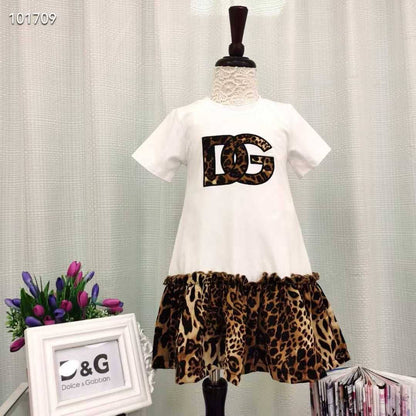 D&G - Dior
2-10y 
110 dhs🇦🇪

Zain151
♥️♥️♥️