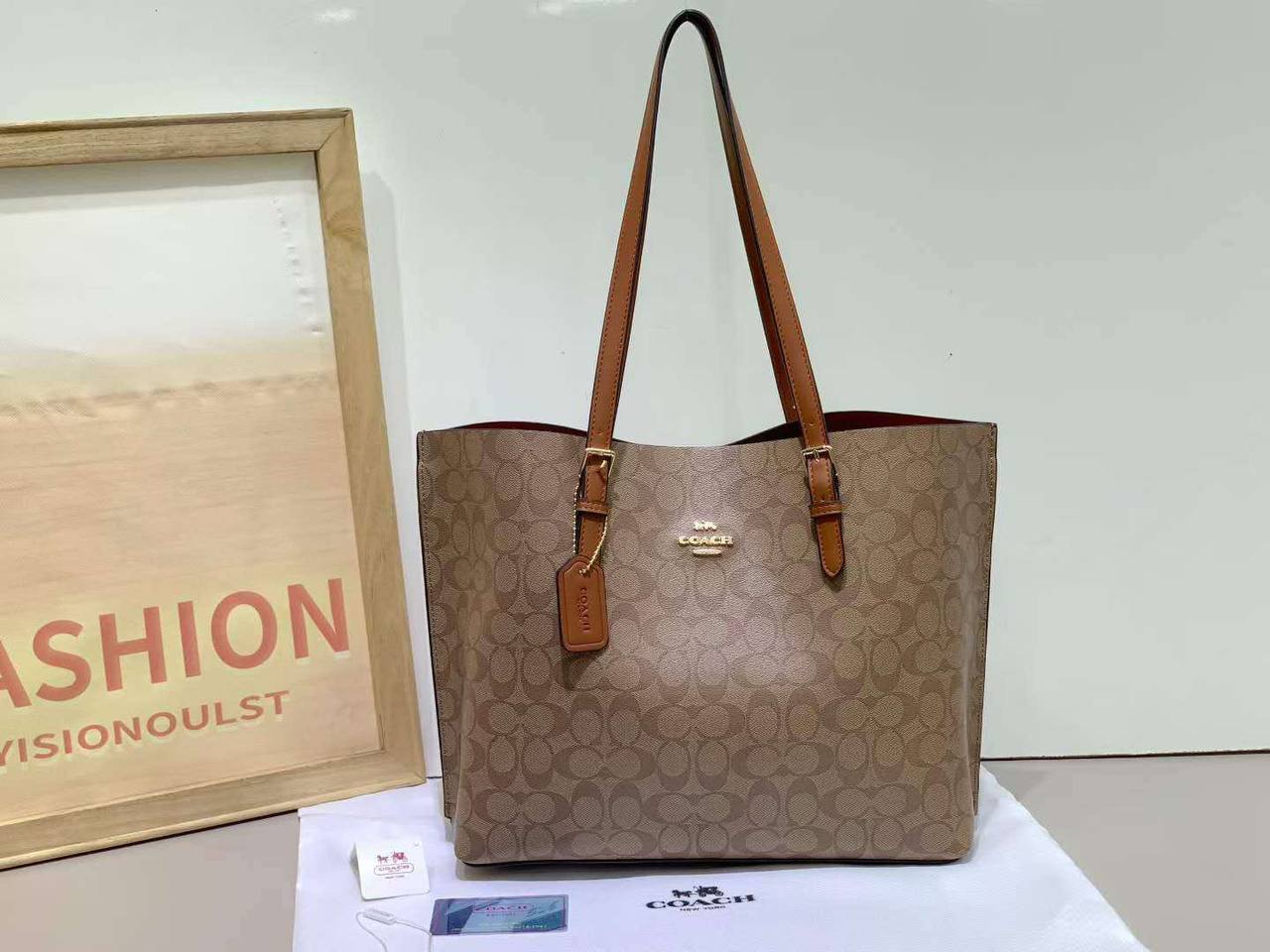 Coach
95 dhs✅

Zain203
♥️♥️♥️