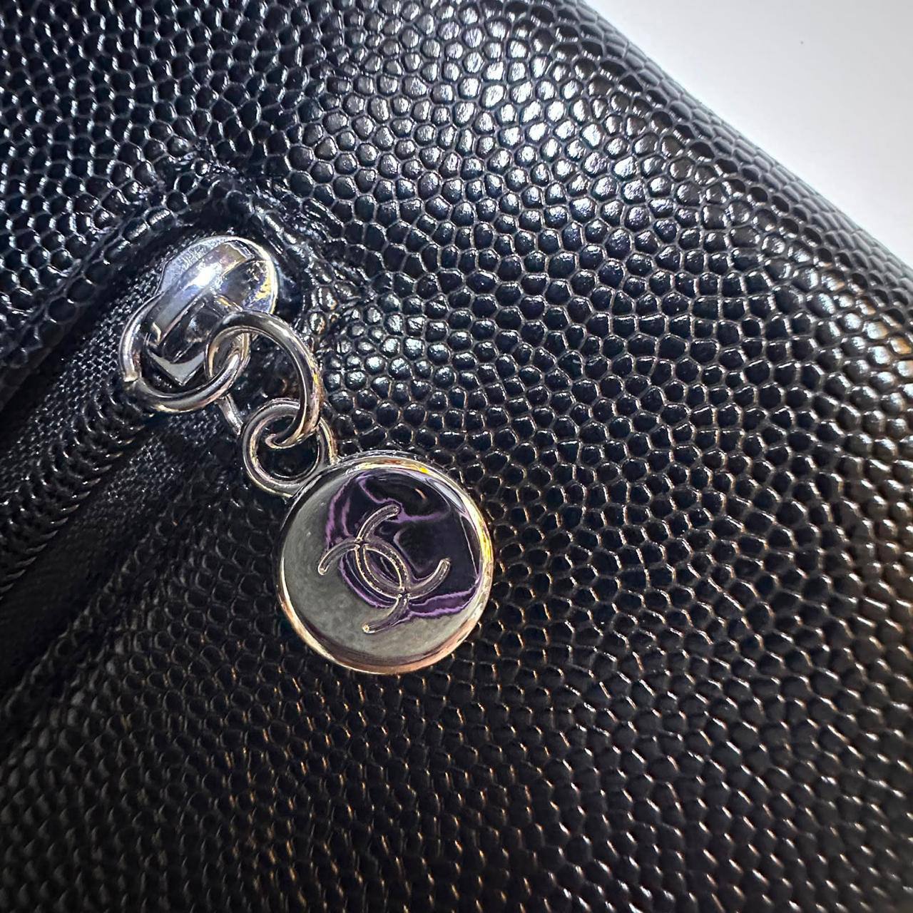 CHANEL 
 HIGH QUALITY 
WITH FOLDING BOX 
130 dhs💓

Zain17
♥️♥️♥️