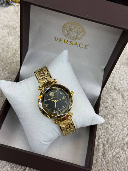 VERSACE🆕 LADIES 
GOOD QUALITY 💯
75 dhs🪙💕

Zain133
♥️♥️♥️