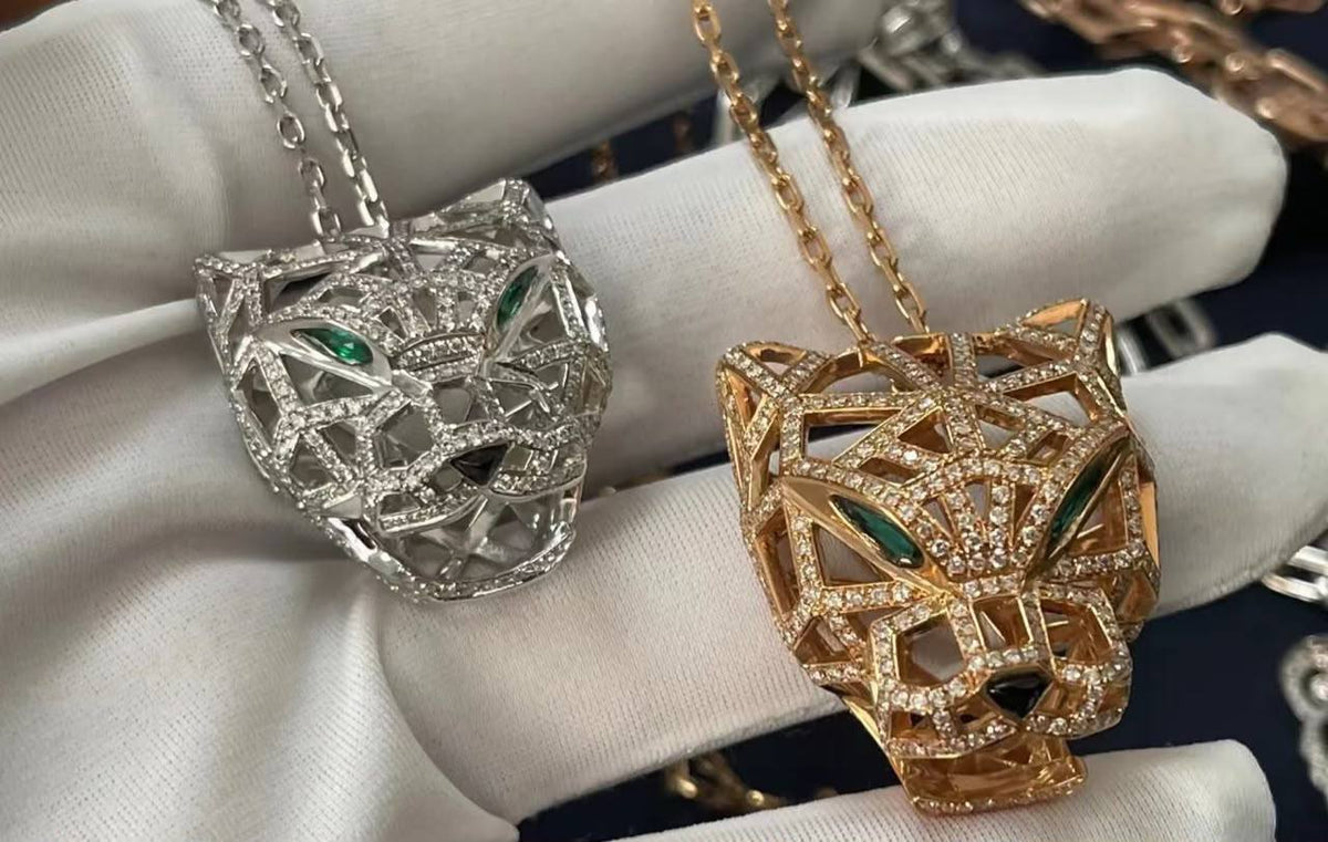 Cartier necklace
Master quality 🎊

100 dhs🇦🇪🇦🇪 normal box 📦
125 dhs🇦🇪🇦🇪original box 🎁

Zain48
♥️♥️♥️