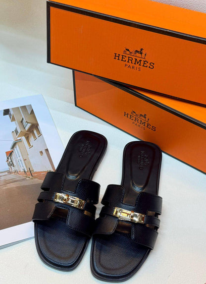 Hermes 
Size 36to41
60 dhs🗽

Zain236
♥️♥️♥️