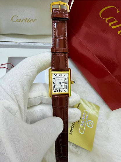 Cartier Tank
*Unisex size*
*Good quality*
230 dhs✅

Zain29
♥️♥️♥️