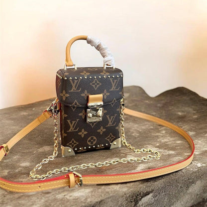 Master Bags 
New Stock
For Price 👇 WTSP Text Zain 0568585901

Zain134
♥️♥️♥️