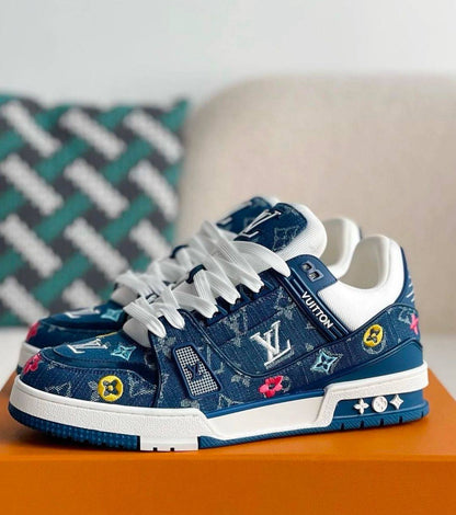 170LV
High Quality
170 dhs✅
Size 39 to 45 

Zain183
♥️♥️♥️