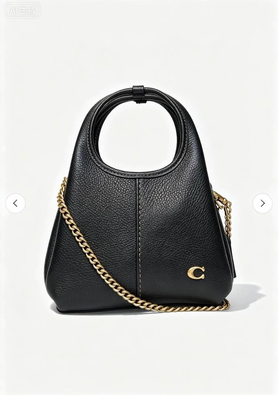 Coach
105 dhs✅
size：20cm
High-quality with box

Zain35
♥️♥️♥️
