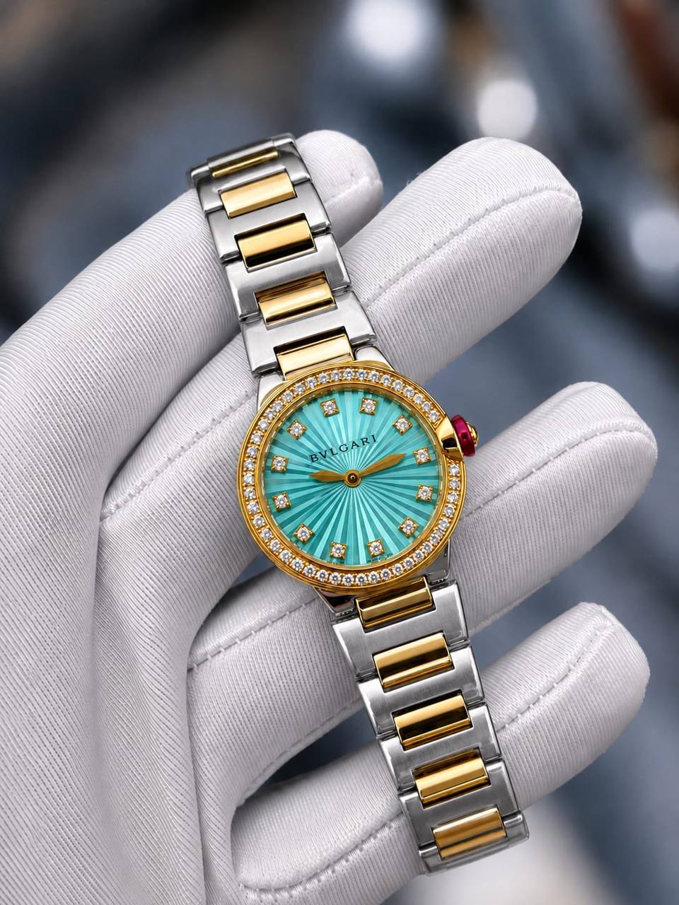 Bvlgari 
watch for ladies 
good quality 
320 dhs💓

Zain59
♥️♥️♥️