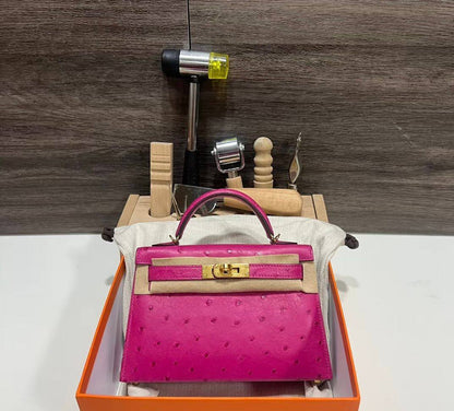 NEW✨HERMES✨
SUPER MASTER QUALITY🫶
WITH FULL PACKAGING🎁
SIZE::✨19CM✨
1250 dhs🪙💚

Zain255
♥️♥️♥️