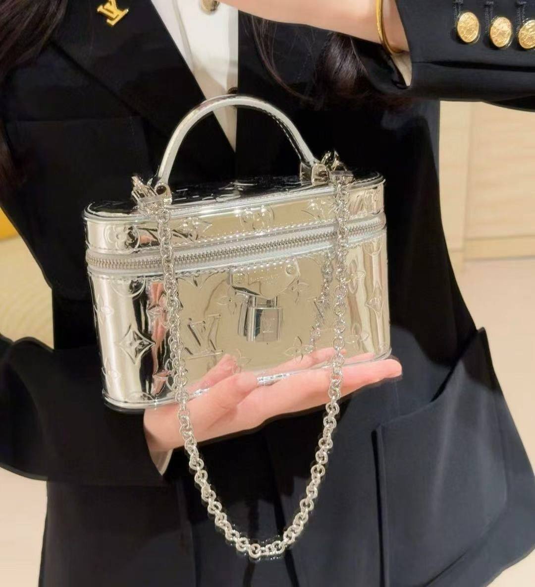 LV Master
280 dhs🪙🌨️

Zain131
♥️♥️♥️