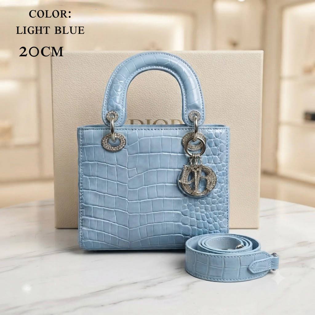Dior
ᴄʀɪsᴛɪᴀɴ ᴅɪᴏʀ ᴀʟʟɪɢᴀᴛᴏʀ sᴋɪɴ
ʟᴀᴅʏ ᴅɪᴏʀ/ ᴄʀʏsᴛᴀʟ ᴄʜᴀʀᴍ
sɪʟᴠᴇʀ ʜᴀʀᴅᴡᴀʀᴇ/ʟᴏɴɢ sᴛʀᴀᴘ
ᴡɪᴛʜ ʙᴏx
ᴘᴀᴛᴇɴᴛ ʟᴇᴀᴛʜᴇʀ
sɪᴢᴇ:20ᴄᴍ
105 dhs✅

Zain56
♥️♥️♥️