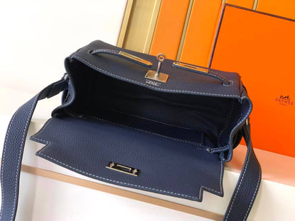 NEW COLLECTION👌🏻
HERMES BAG  ❤‍🔥
 MASTER Quality👑With Original Packaging👌🏻

For Price 👇 WhatsApp✅
0568585901 
0507557372
0552275751 Owner Zain 👌

Zain329
♥️♥️♥️