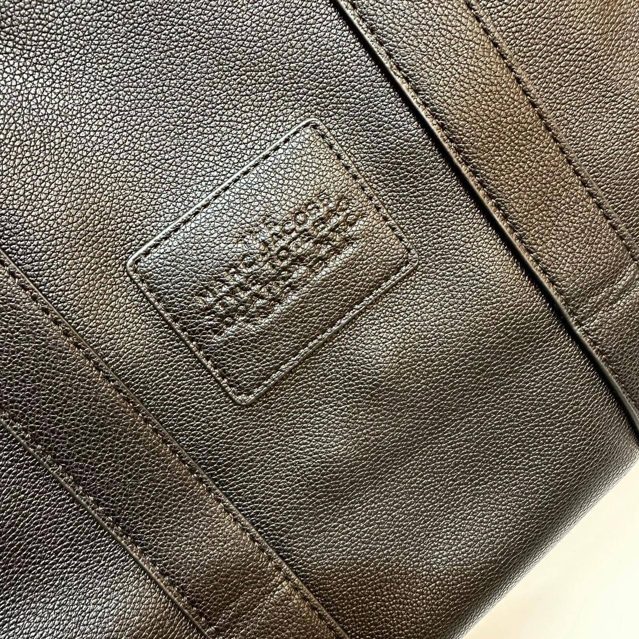 MARC JACOBS 

TOTE BAG BIG SIZE NEW 

CAME GOOD QUALITY 

120 dhs🪙💕
SIZE: 40cm

Zain39
♥️♥️♥️