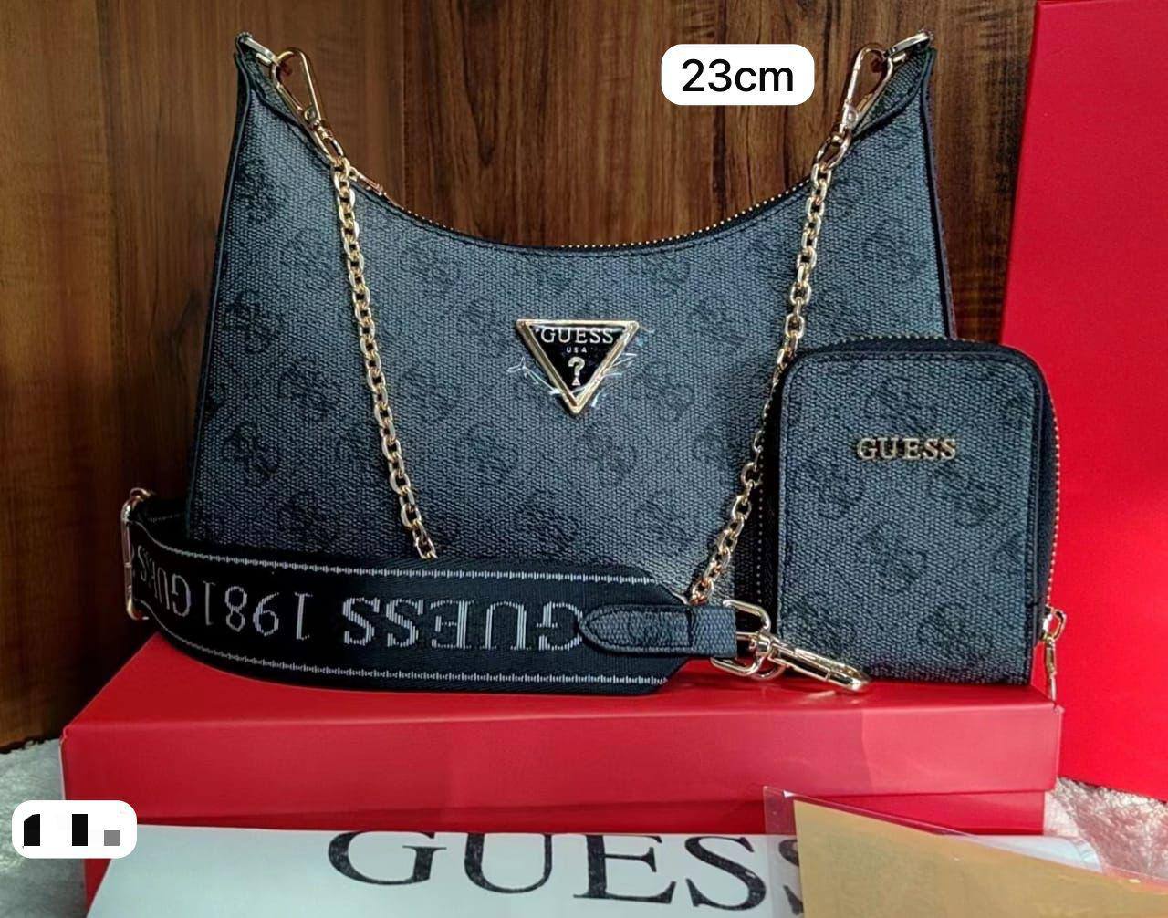 💞 Guess / prada 2 in 1
1⃣️ First quality + 🎁
Size: 23 * 16  cm 
85 dhs✅
with box 🎁

Zain115
♥️♥️♥️