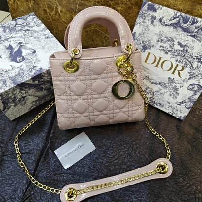Dior 

Withbox

115 dhs🇦🇪🇦🇪

Zain325
♥️♥️♥️