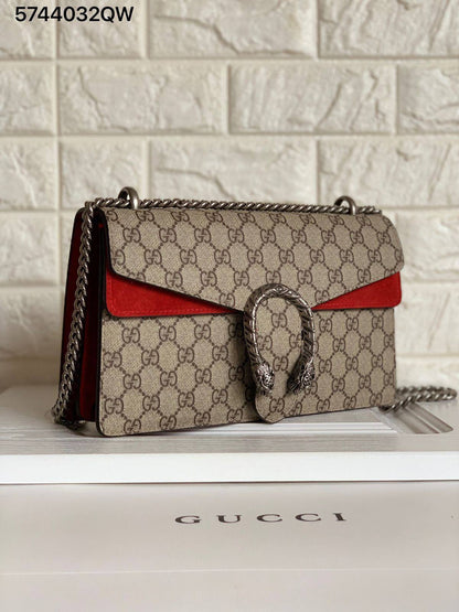 Gucci

90 dhs🇦🇪🇦🇪

With box
24 cm
Zain219
♥️♥️♥️