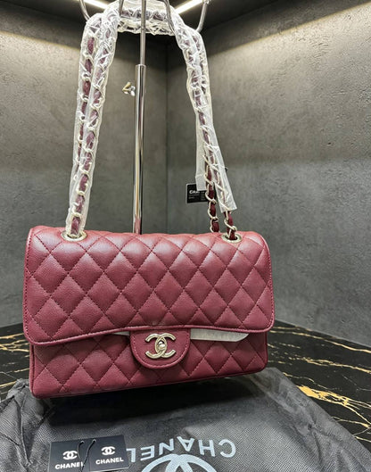 Chanel
100 dhs🇦🇪🇦🇪
With box 📦

Zain07
♥️♥️♥️