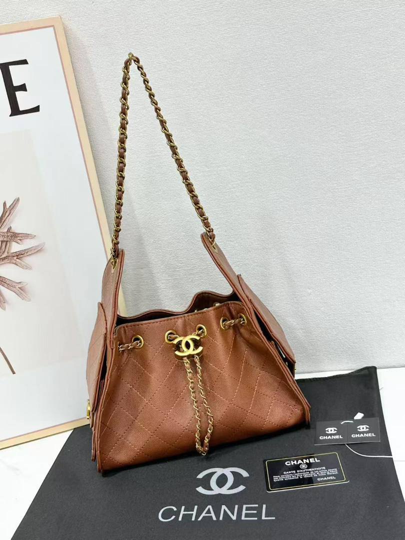 Chanel
110 dhs✅
high quality25 cm

Zain26
♥️♥️♥️
