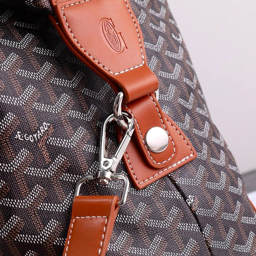 GOYARD TRAVELLING BAG 
COPY ONE 
190 dhs🇦🇪🇦🇪

Zain195
♥️♥️♥️