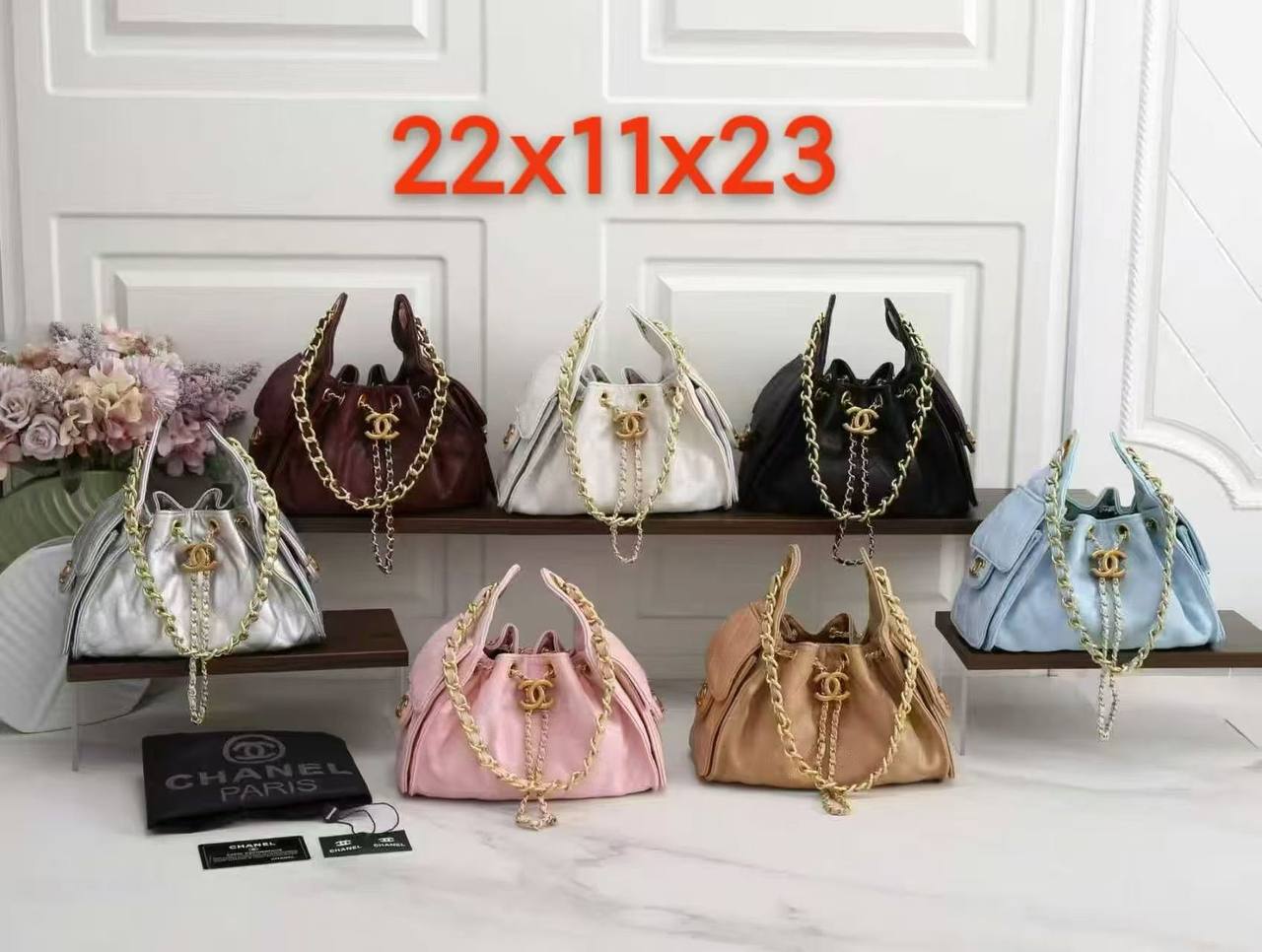 CHANEL 

HOBO bag
22cm
105 dhs💓

with box
🎁🎁🎁

Zain44
♥️♥️♥️