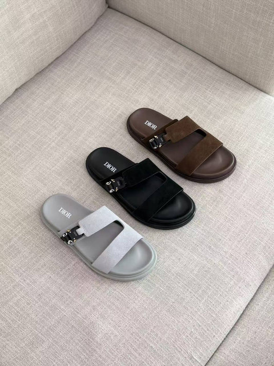 Dior Slipper Mens
Good Quality 👌
Size:39 to 45
120 dhs🇦🇪

Zain241
♥️♥️♥️