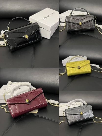Bvlgari
100 dhs✅
size：22cm
Good-quality 

with box🎁

Zain35
Zain26
♥️♥️♥️