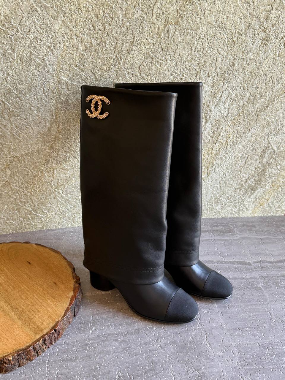 CHANEL 💫🌼

SuperMaster Quality 💯

950 dhs🇦🇪🇦🇪

Size: 36-41 💥

Zain171
♥️♥️♥️