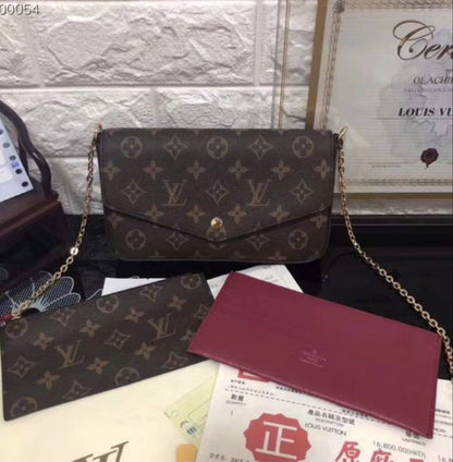 LV
withbox 
🎁🎁🎁

80 dhs❣️

Zain143
♥️♥️♥️