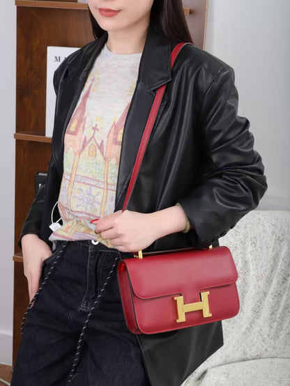 Hermes
90 dhs🪙🌨️
high quality 
With box   
🎁🎁🎁

24cm

Zain26
♥️♥️♥️