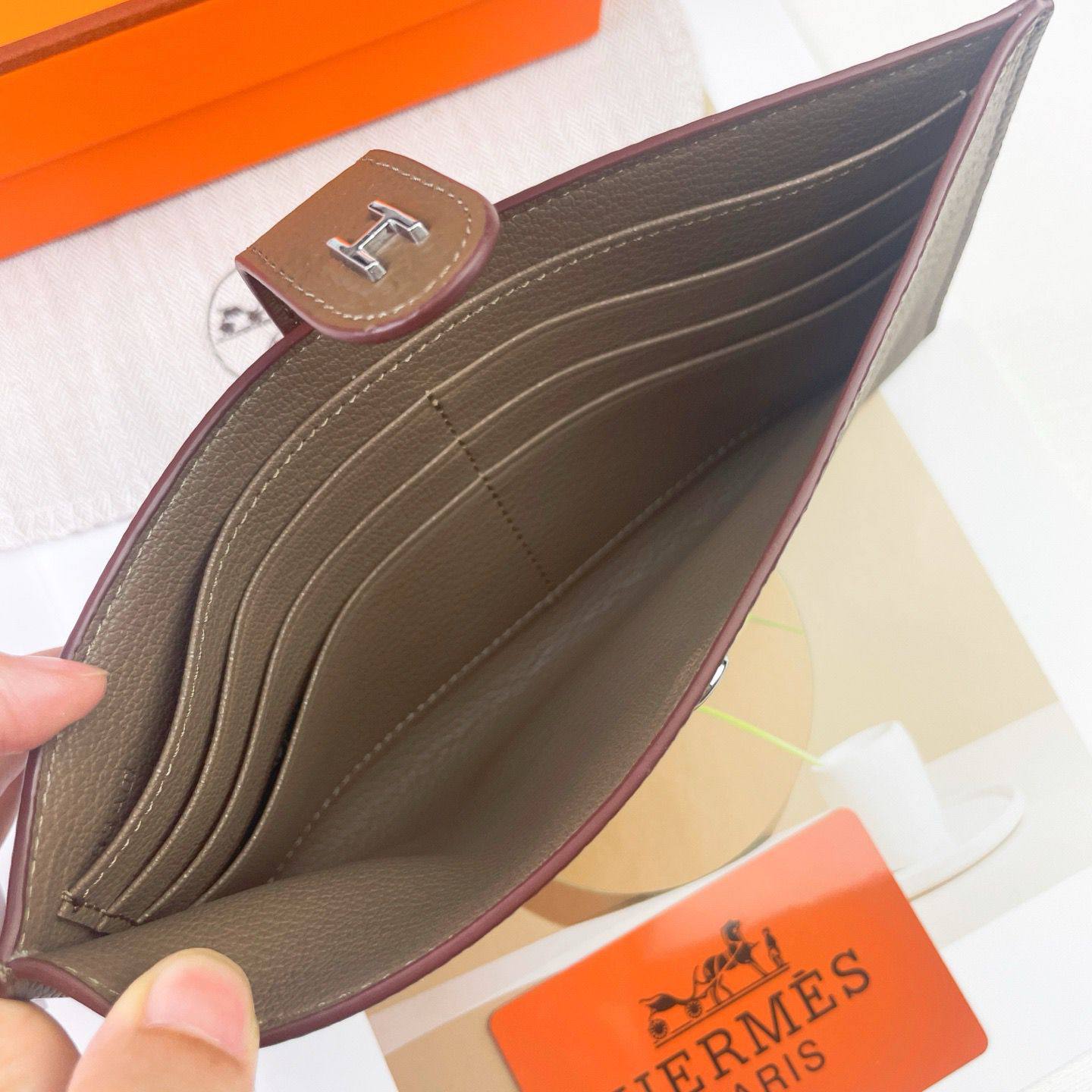 Hermes - Goyard 
💝*Super Master*💝
For Price 👇 WTSP Text Zain 0568585901

Zain275
♥️♥️♥️