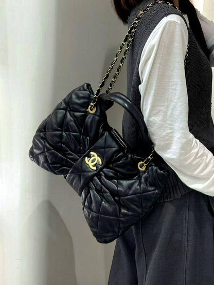 CHANEL 
150 dhs✅

Zain295
♥️♥️♥️