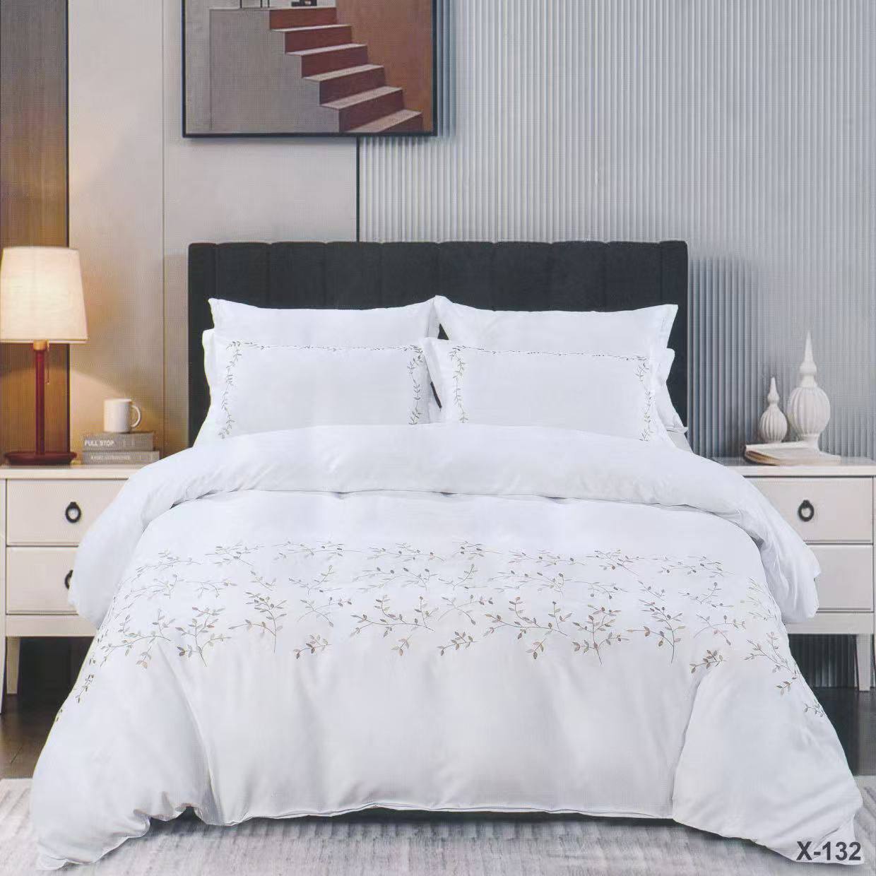 New collection ✅✅✅✅
Embroidered 🪡🪡🪡
100 % cotton 
Comfort set 
King size comfort 6pcs set 
170 dhs🪙💕

Zain99
♥️♥️♥️