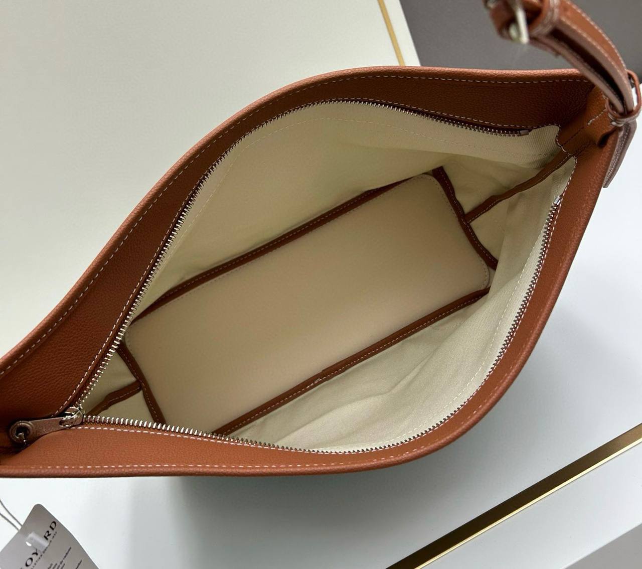 GOYARD 

COPY ONE 

NEW CAME 

170 DHS🇦🇪🇦🇪🇦🇪

Zain295
♥️♥️♥️
