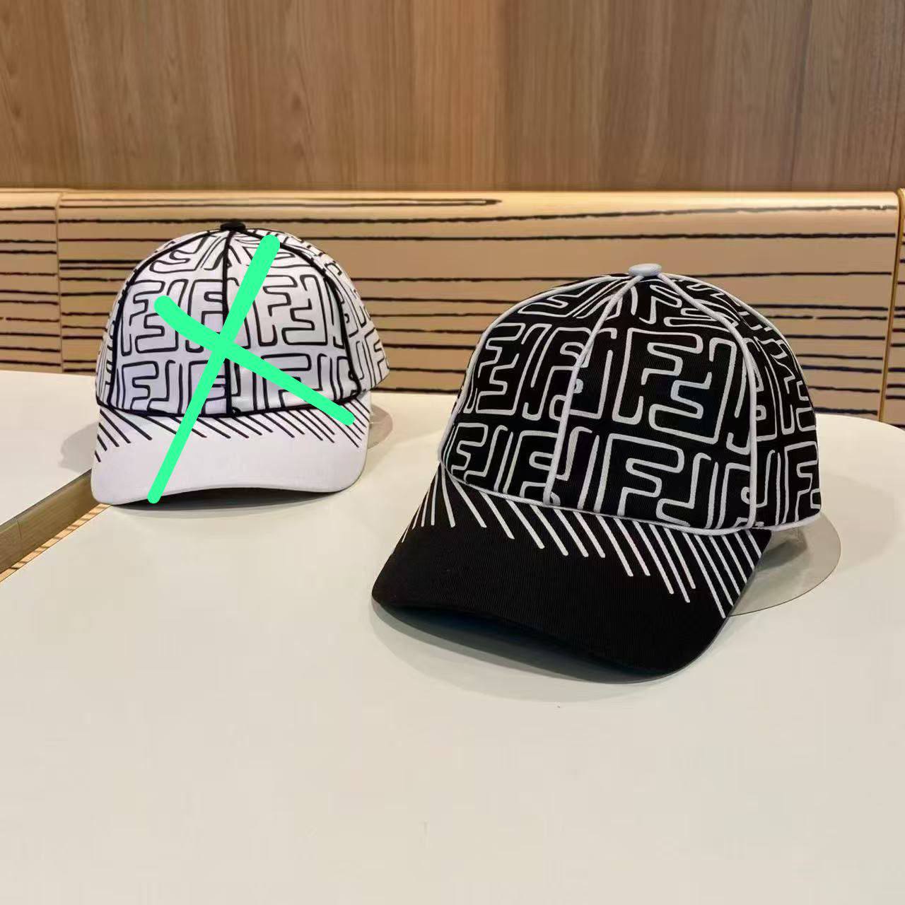 Caps
45 dhs✅

Zain93
♥️♥️♥️