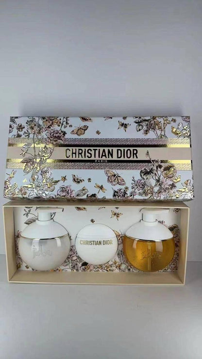 Chanel / dior set

95  dhs

Zain36
♥️♥️♥️