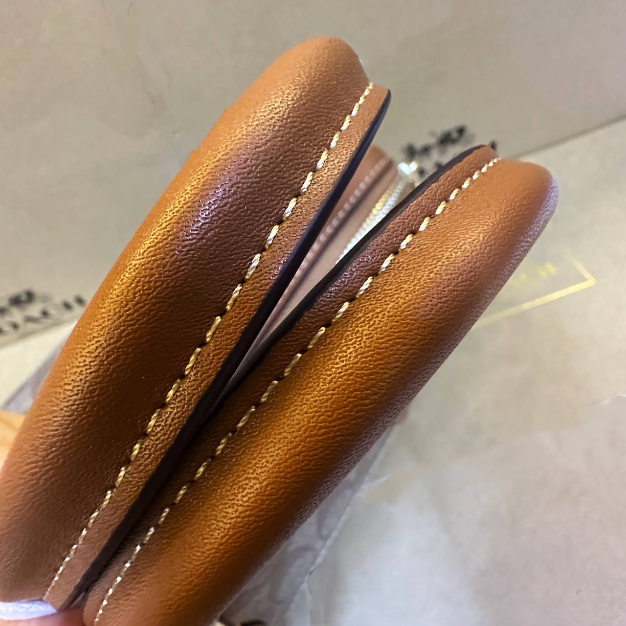 COACH 
HIGH QUALITY 
WITH BOX 
120 dhs💓
25cm

Zain39
♥️♥️♥️