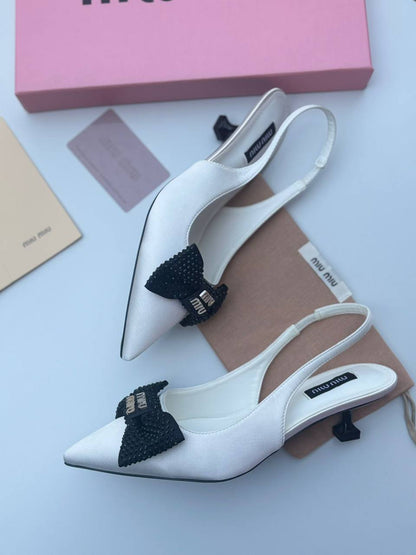 Miu Miu
120 dhs🪙💕
Size 36-42

Zain55
♥️♥️♥️